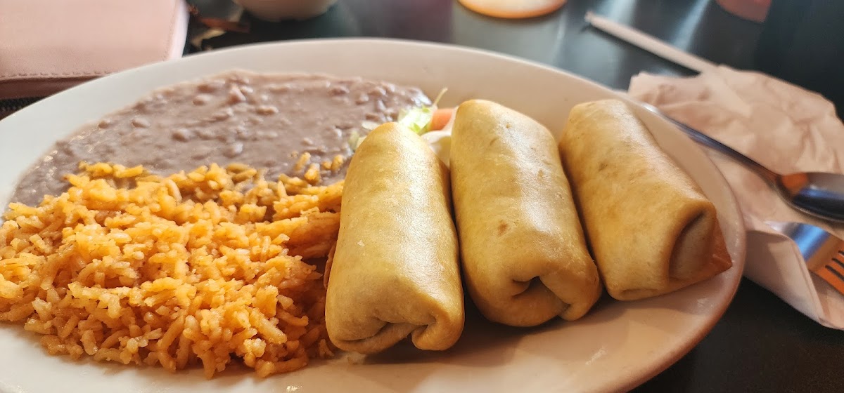 El Ramo Restaurant
